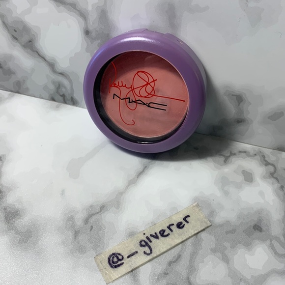 Cheeky Bugger Kelly Osbourne MAC Powder Blush - Picture 8 of 16